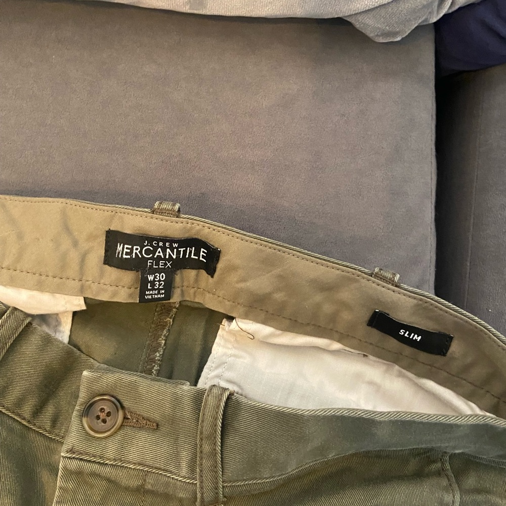 J crew mercantile men’s 30x32 slim olive khakis